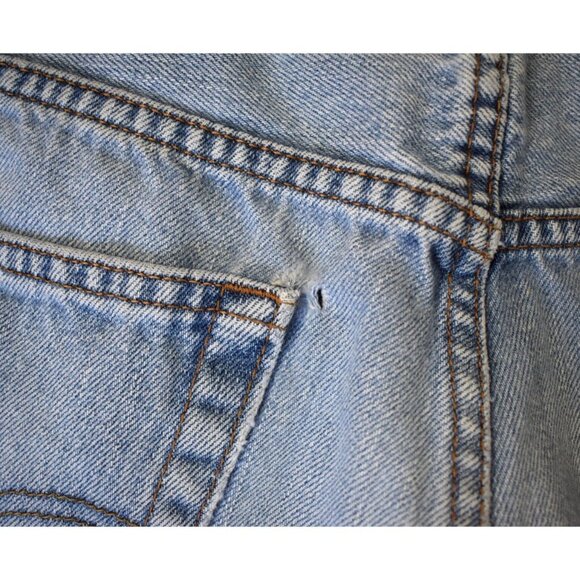 Levi's 550 Red Tab Light Wash Relaxed Fit Jeans - Picture 8 of 15